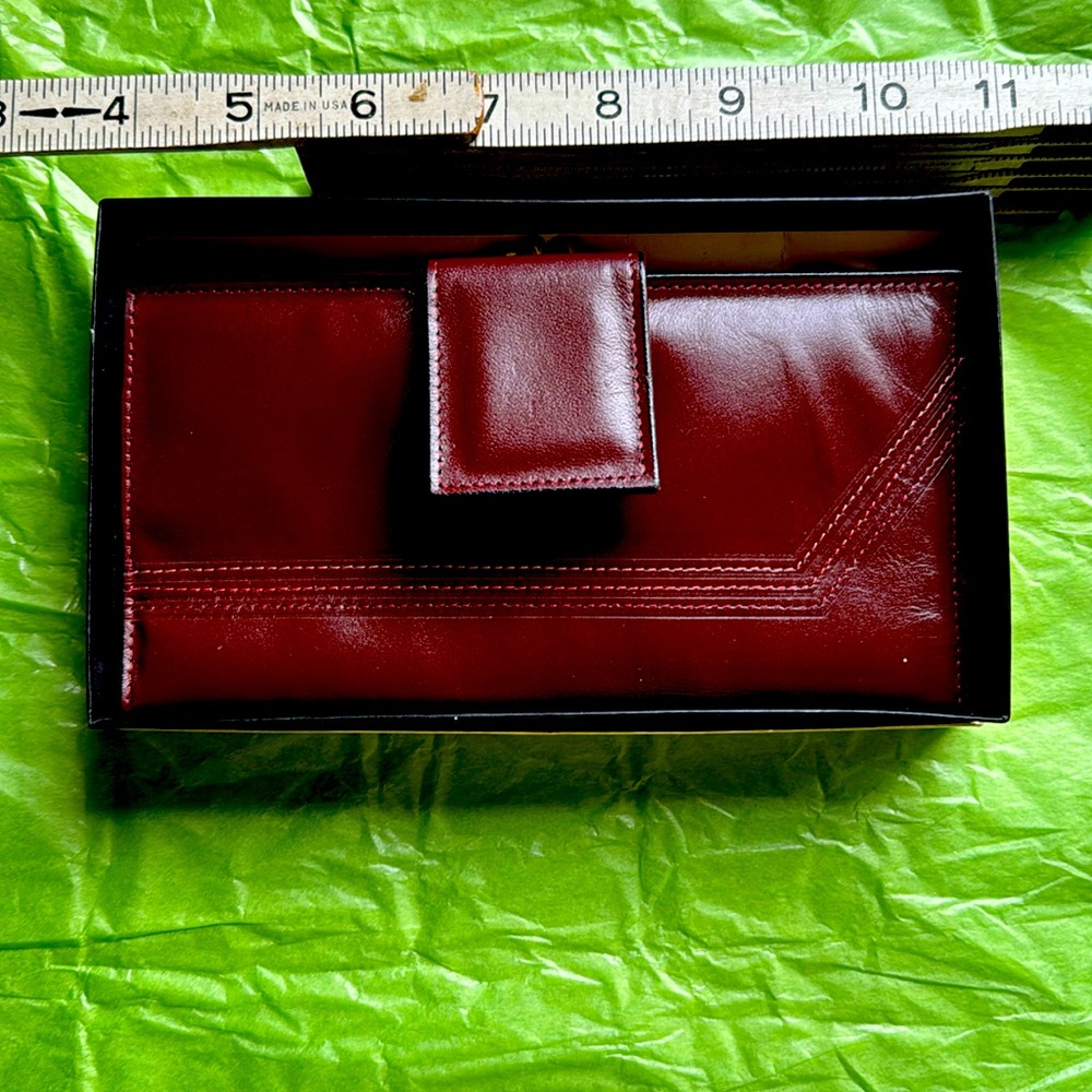 New Rolfs Reddish Brown Cowhide Leather Wallet